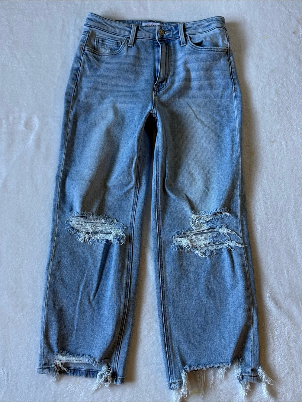 Women’s Light Blue Distressed Cropped Jeans
